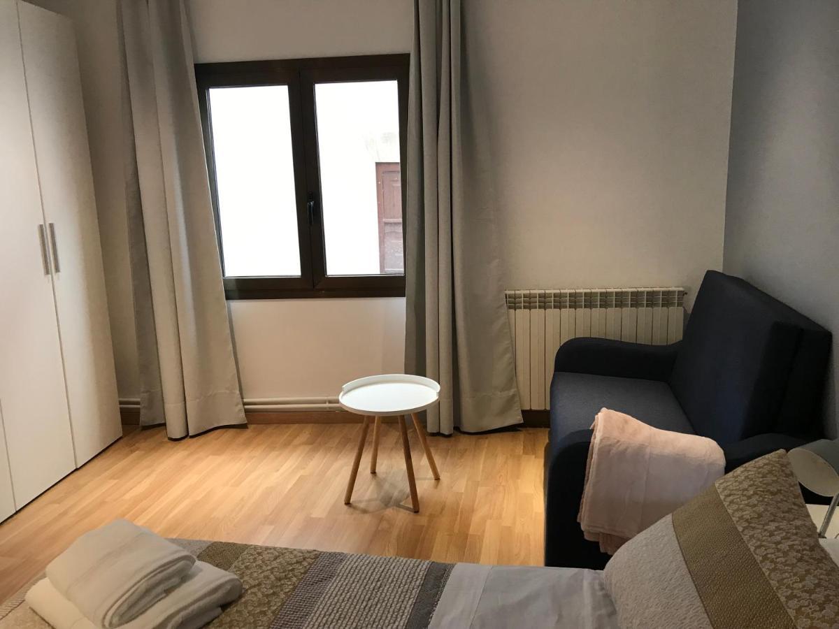 Hostal Casiano Camarasa Zewnętrze zdjęcie