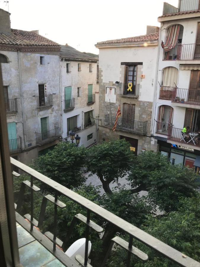 Hostal Casiano Camarasa Zewnętrze zdjęcie