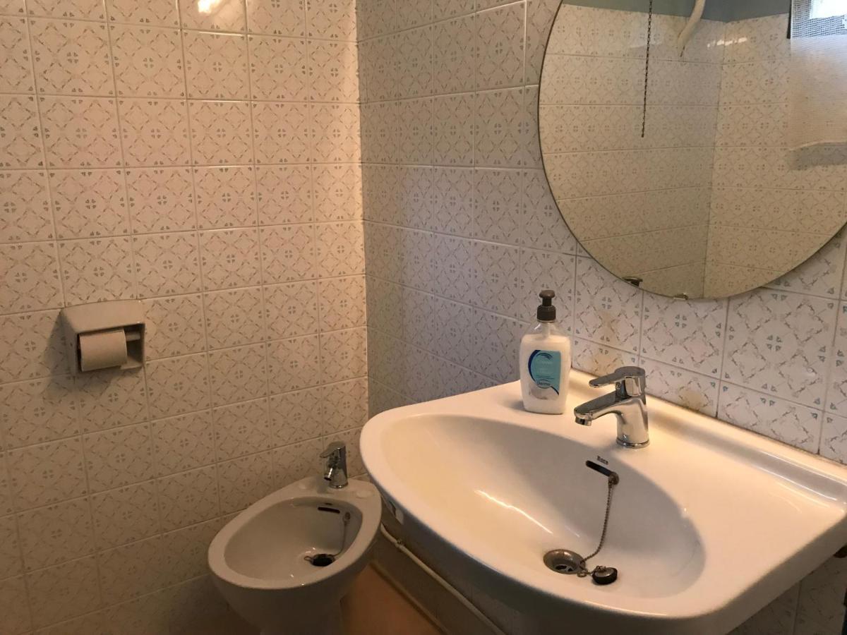 Hostal Casiano Camarasa Zewnętrze zdjęcie