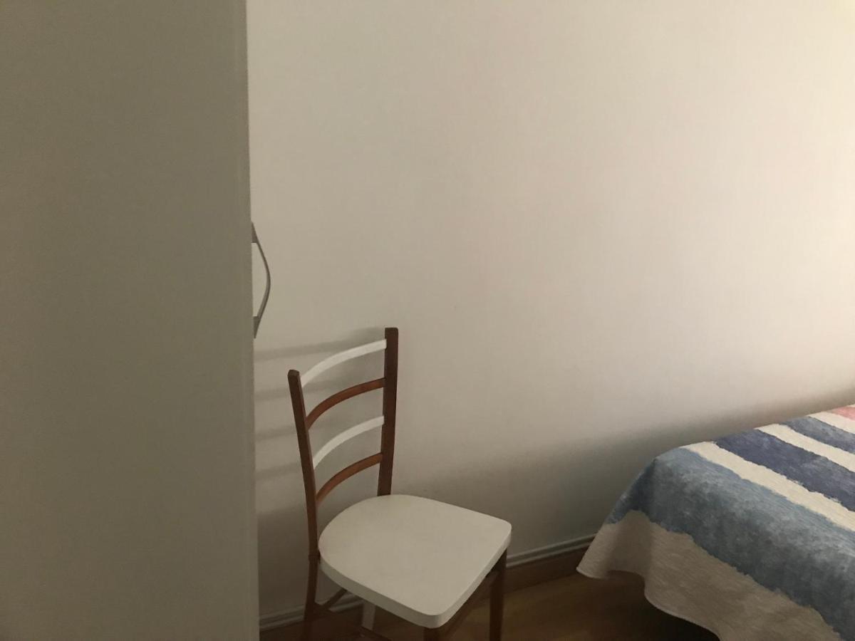 Hostal Casiano Camarasa Zewnętrze zdjęcie